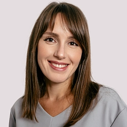 Кустова Юлия Владимировна